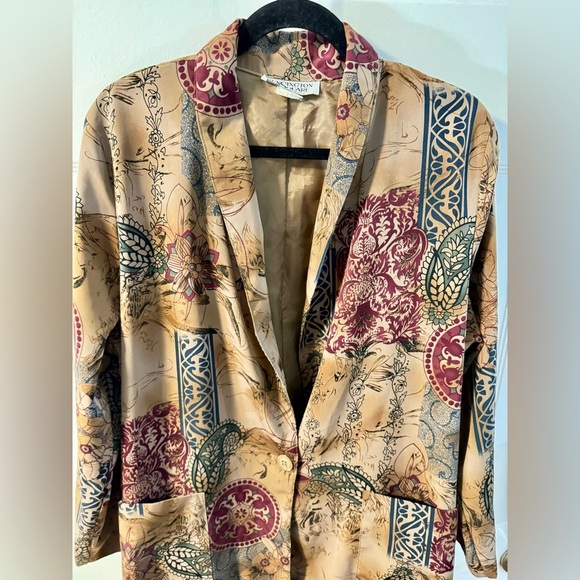 Kensington Square Vintage Floral Print Oversized Long Single Button Blazer - Picture 6 of 12
